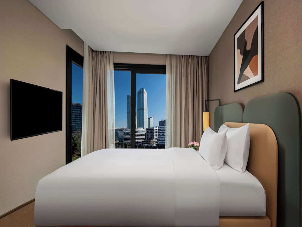 Deluxe Suite, 3 Bedrooms thumbnail 6