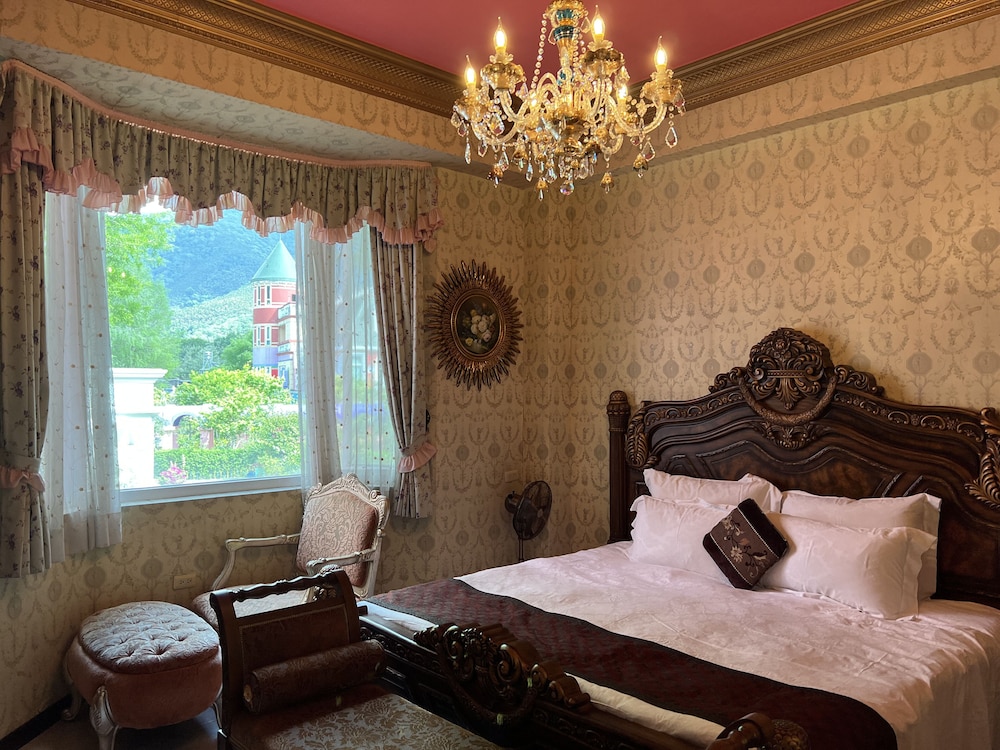 Panoramic Quadruple Room photo 3