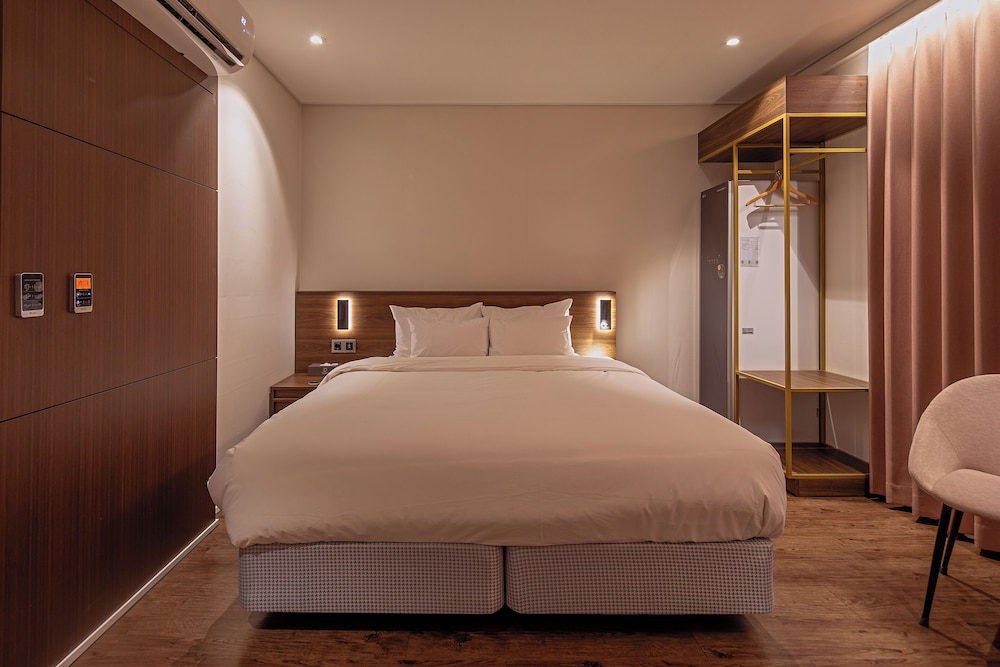 Deluxe Double Room photo 2
