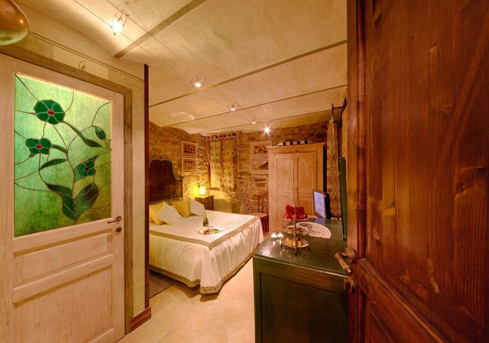 Suite For 2 People photo 3