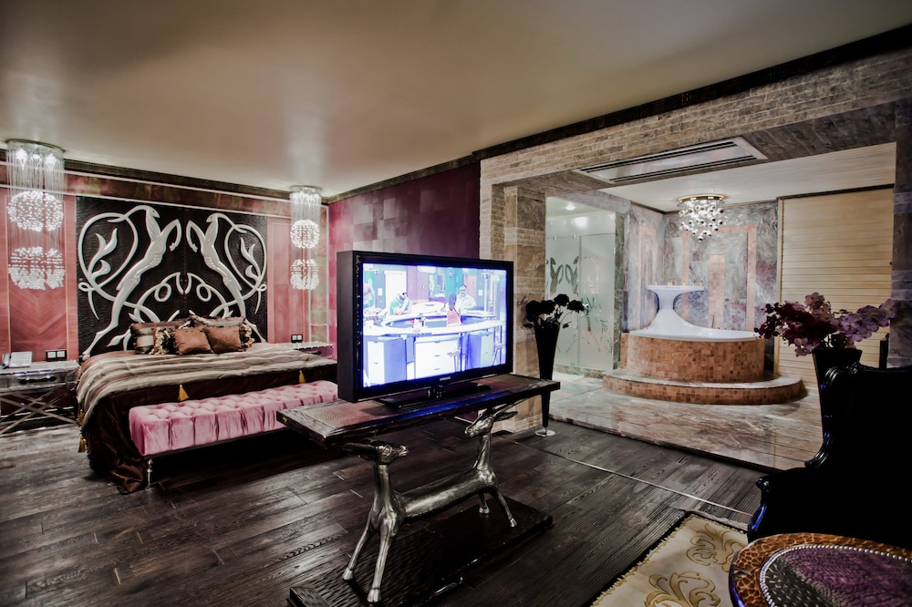 "Hollywood" Apartment, 1 Bedroom, Mountain View photo 2