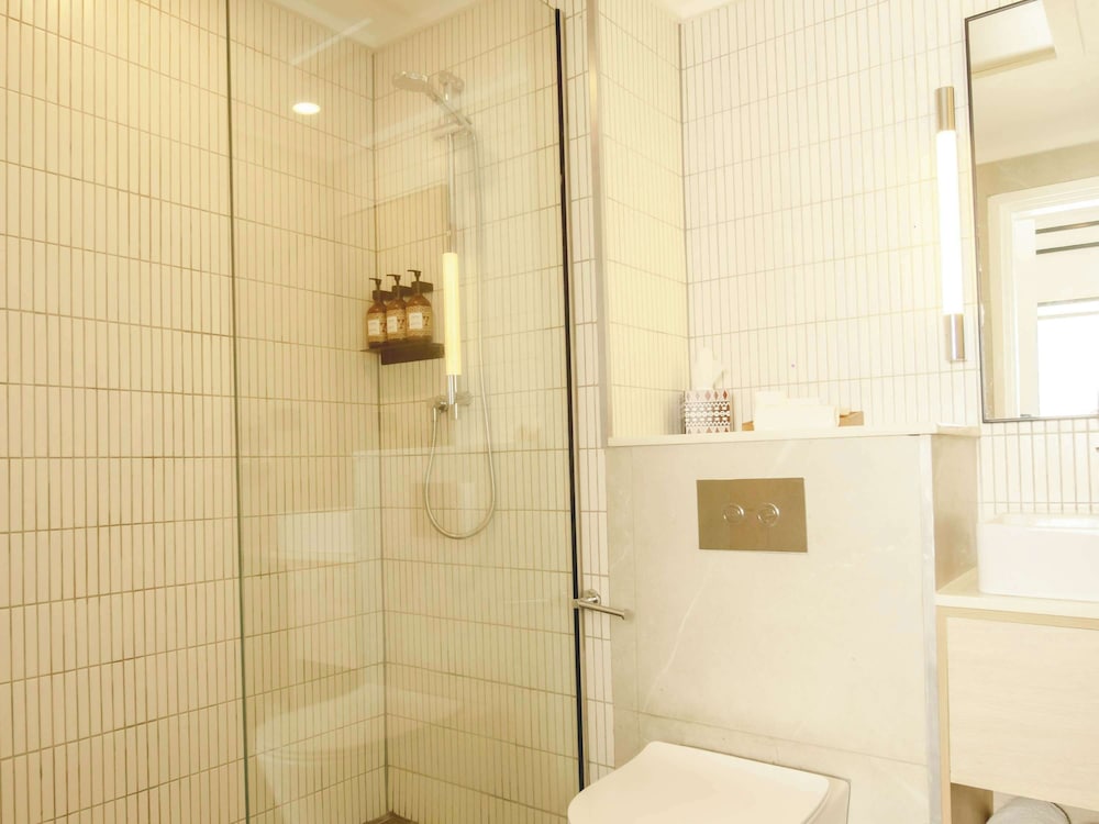 Executive Room, 1 King Bed, Ocean View photo 7