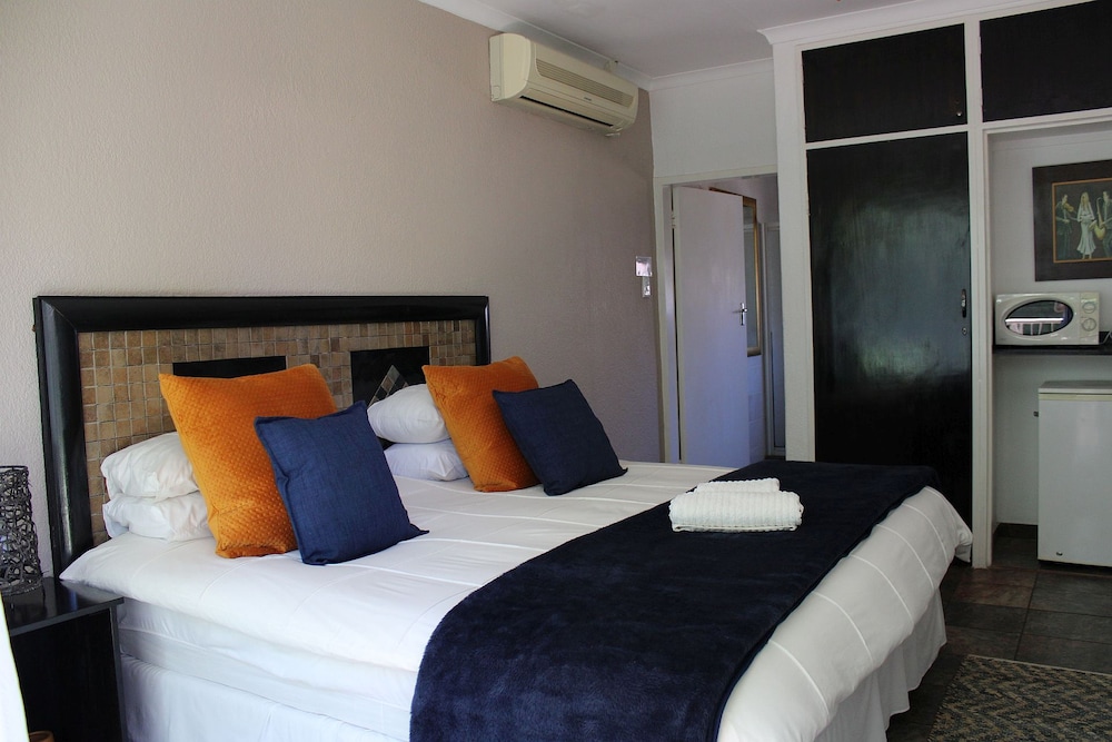 Honeymoon / Prime Executive photo 2
