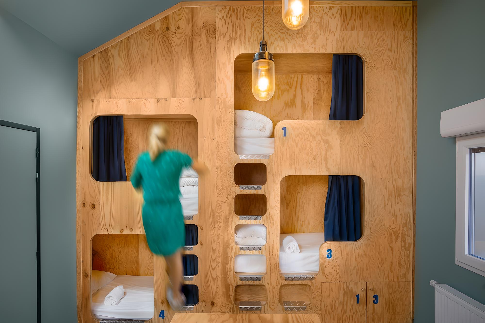 Eklo private dormitory for 6 persons