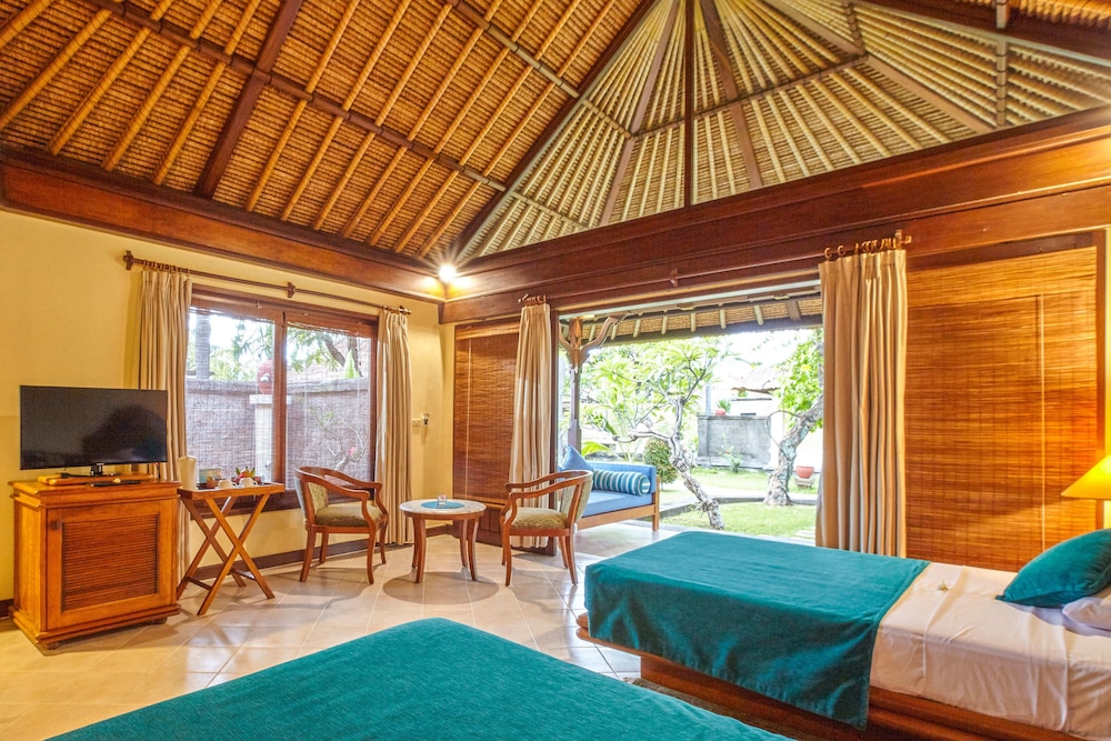Deluxe Room, Garden View, Garden Area - Photo 19
