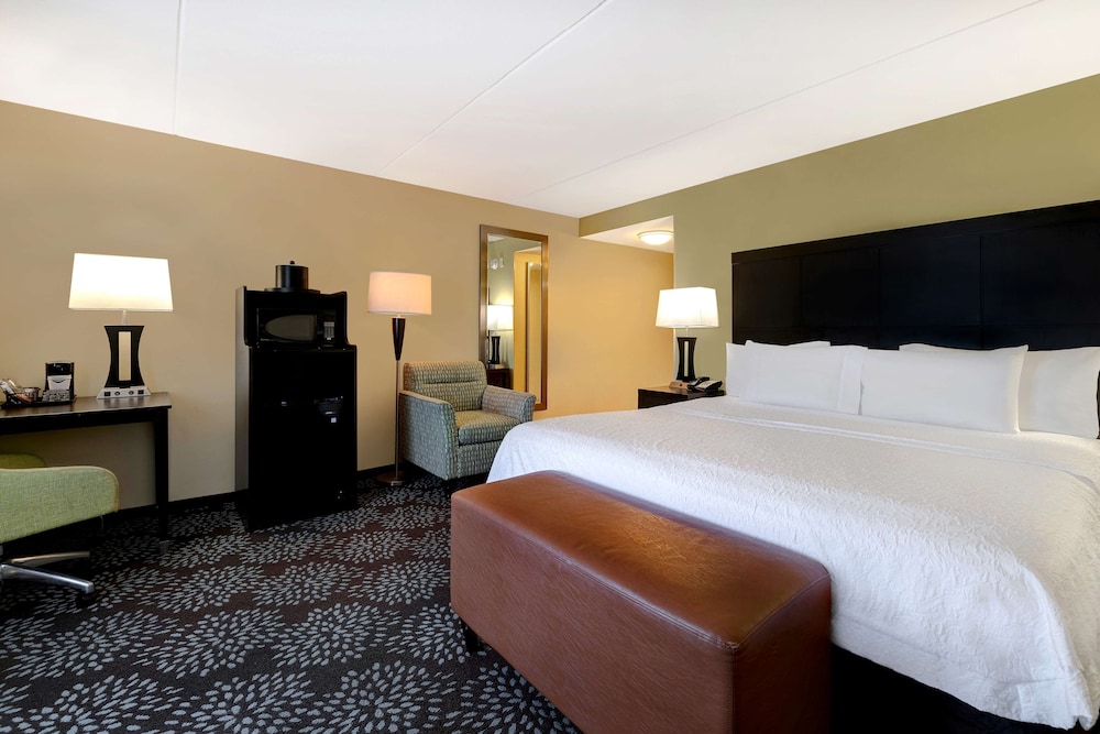 Standard Room, 1 King Bed