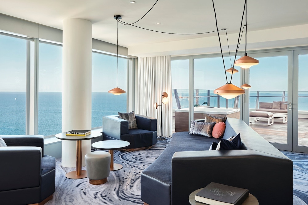Suite, 1 King Bed, Terrace