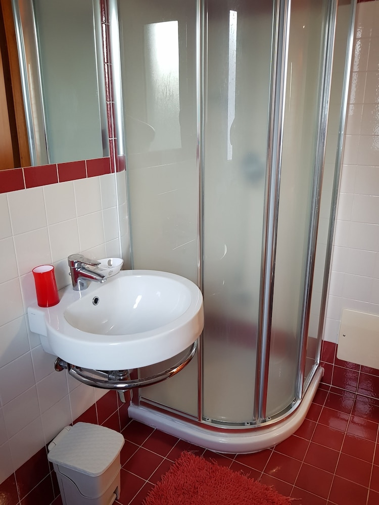 Double or Twin Room photo 3