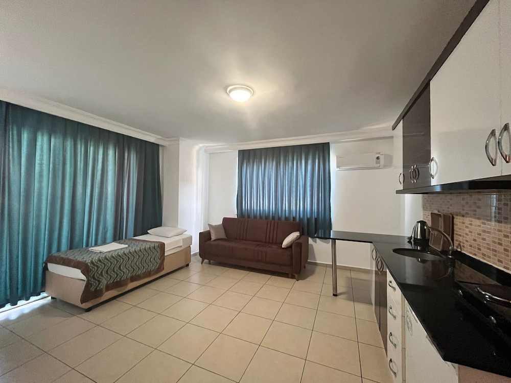 Family Apartment photo 2