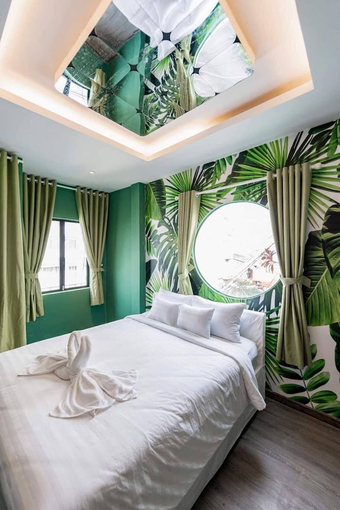 Deluxe Double Room, Balcony, City View