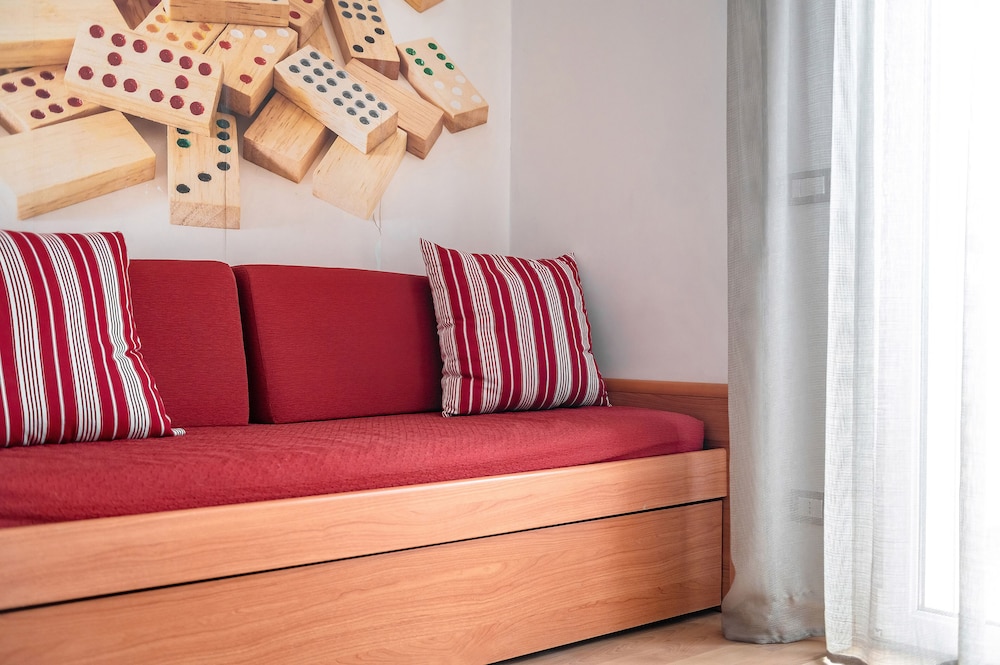 Classic Apartment, 2 Bedrooms, Balcony (Suite Domino Large) photo 3