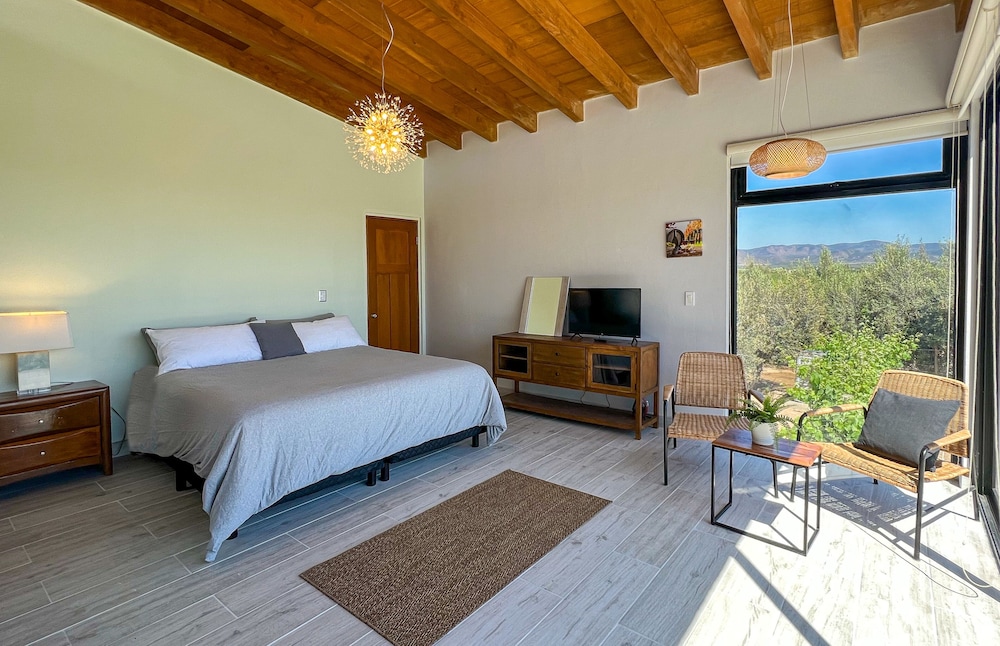 Design Room, Vineyard View