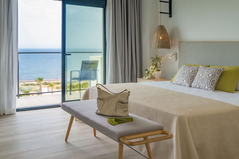Mediterranean Suite (3+2)