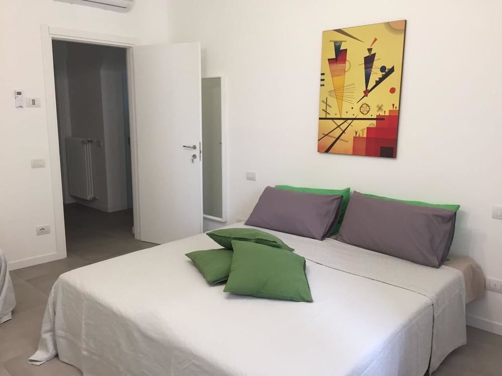 Classic Quadruple Room, Private Bathroom (External)