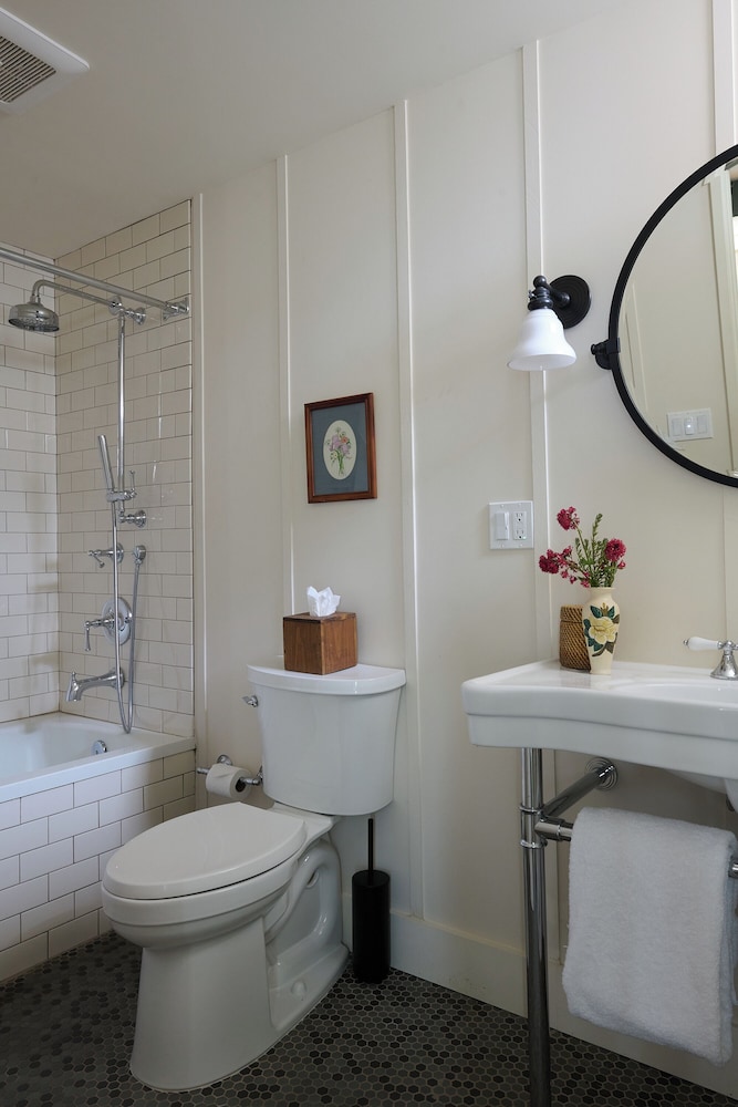 Standard Single Room, Balcony, River View photo 3