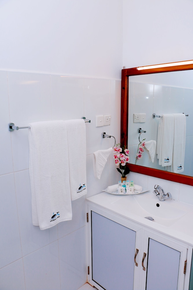 Deluxe Double Room, 1 King Bed, Balcony photo 3