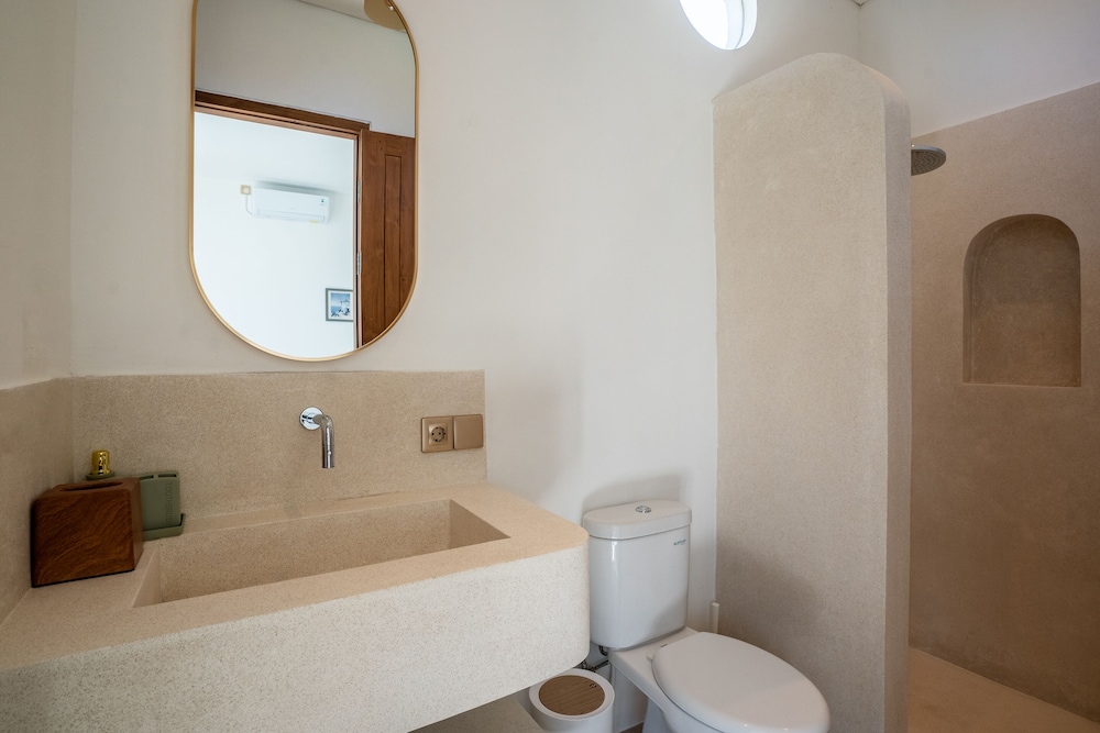 Comfort Villa, 2 Bedrooms, Private Pool photo 3