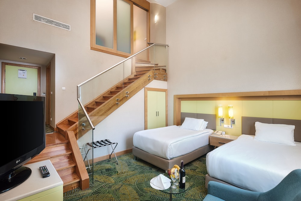 Family Duplex, Partial Sea View