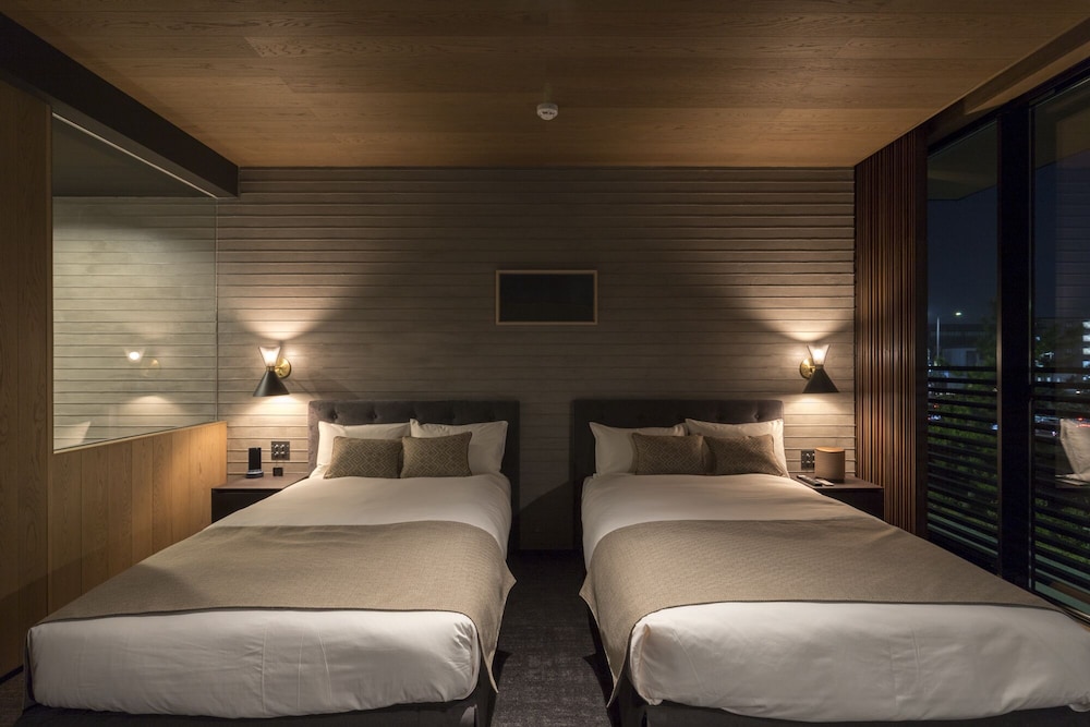 Deluxe Twin Room - Photo 9