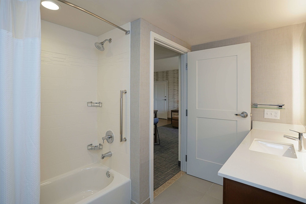 Suite, 1 Double Bed, Mountain View - Photo 5