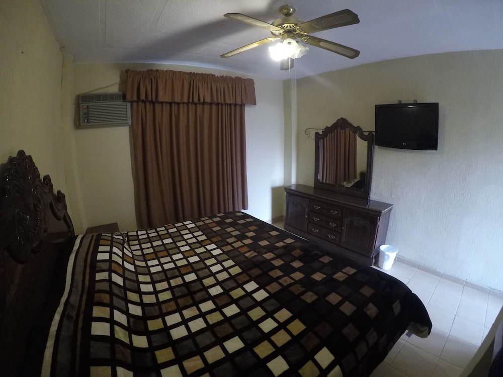 Single Room, 1 King Bed