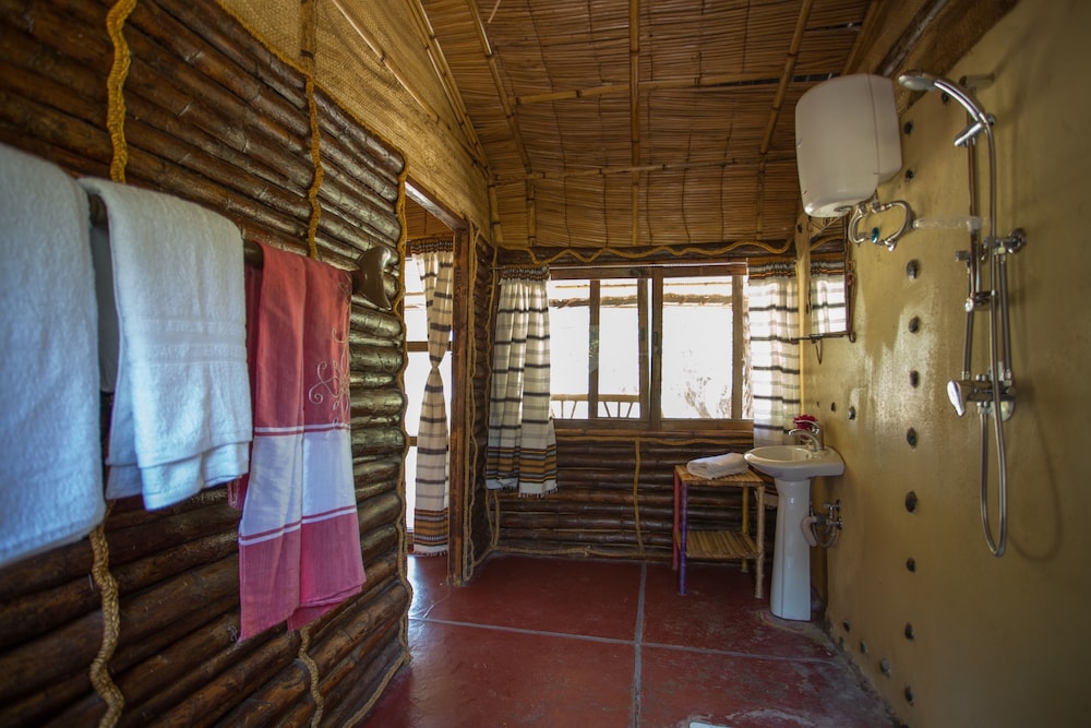 Deluxe Cabin, Lake View photo 3