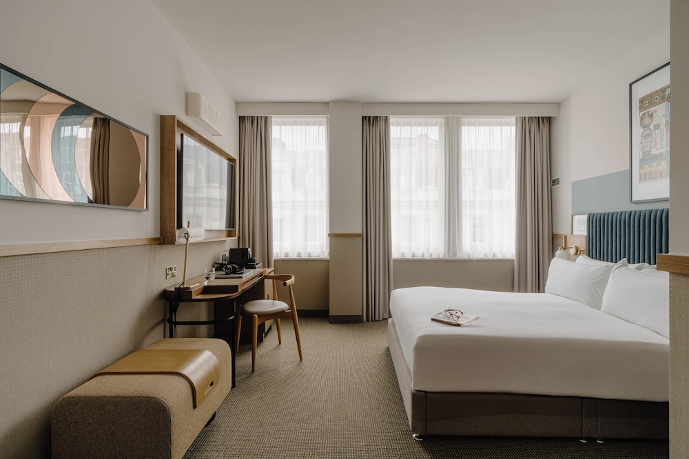 Standard Room, 1 King Bed