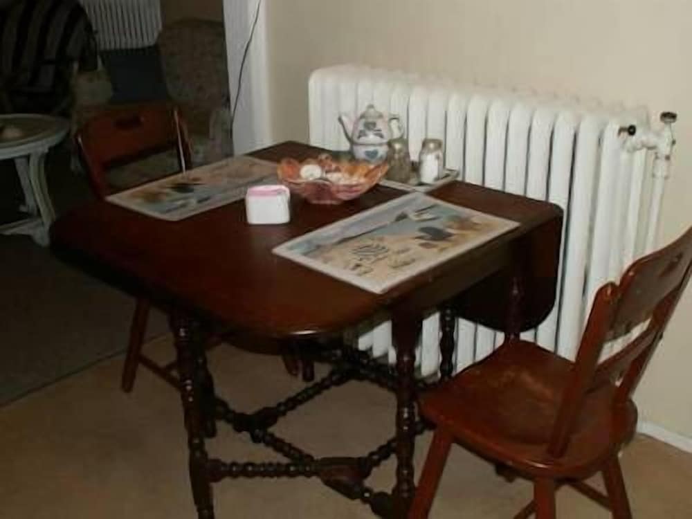 One Bedroom Suite 2 photo 2
