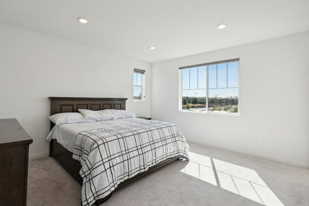 House, 3 Bedrooms photo 3