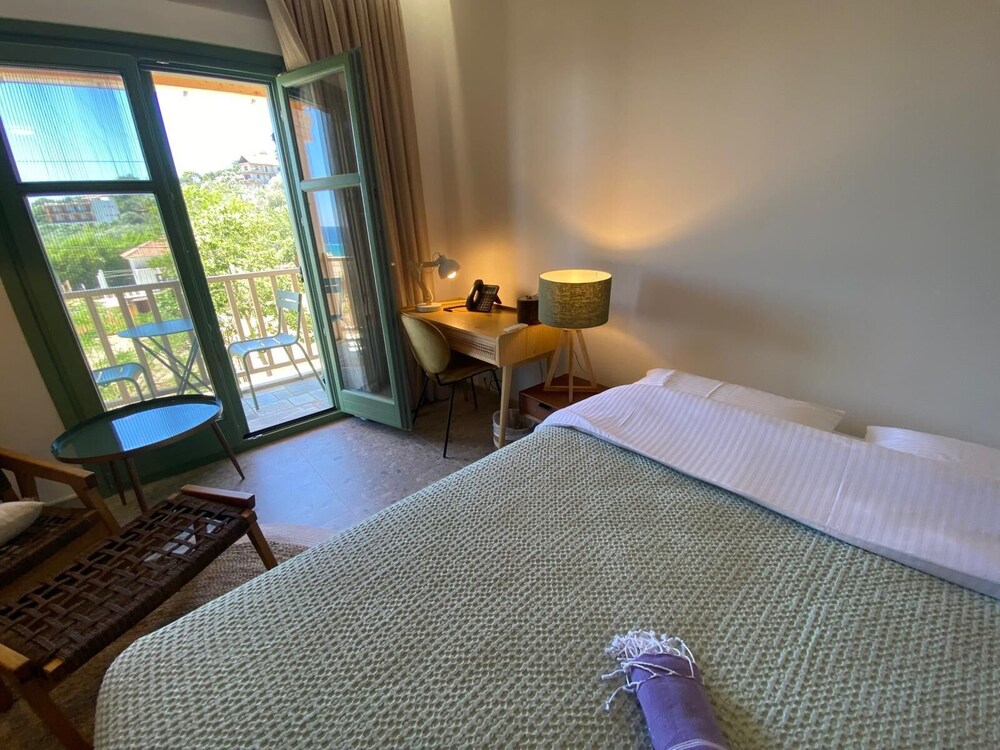 Basic Double or Twin Room, Balcony, Sea View
