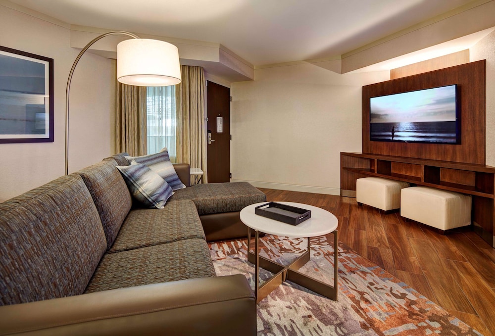 Executive Room, 1 King Bed, Non Smoking thumbnail 5