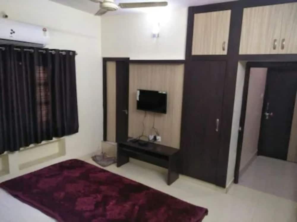 Standard Room - Photo 9
