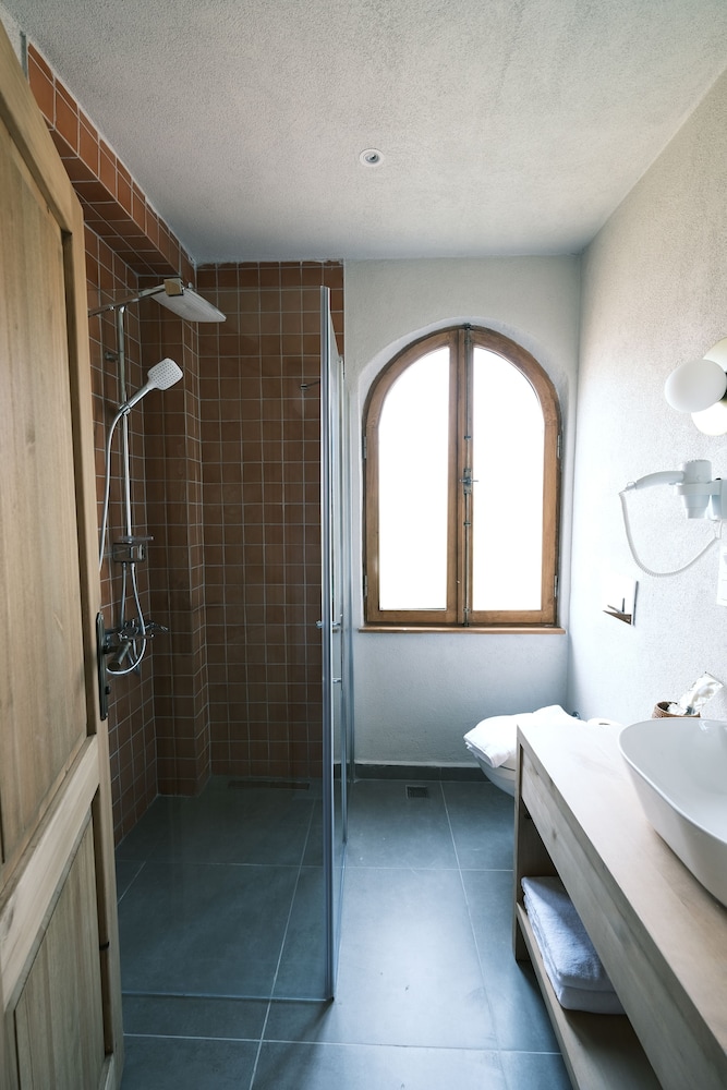 Double Room, 1 Queen Bed, Balcony - Photo 3