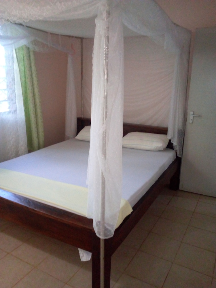 Exclusive Apartment, 1 Bedroom, Garden View, Garden Area photo 1