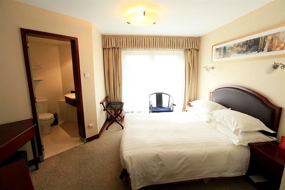 Superior Room, 1 King Bed - Photo 2