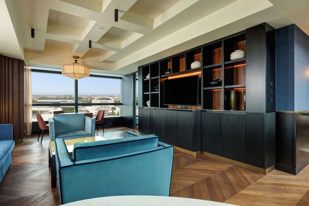 Suite, Multiple Beds, Corner