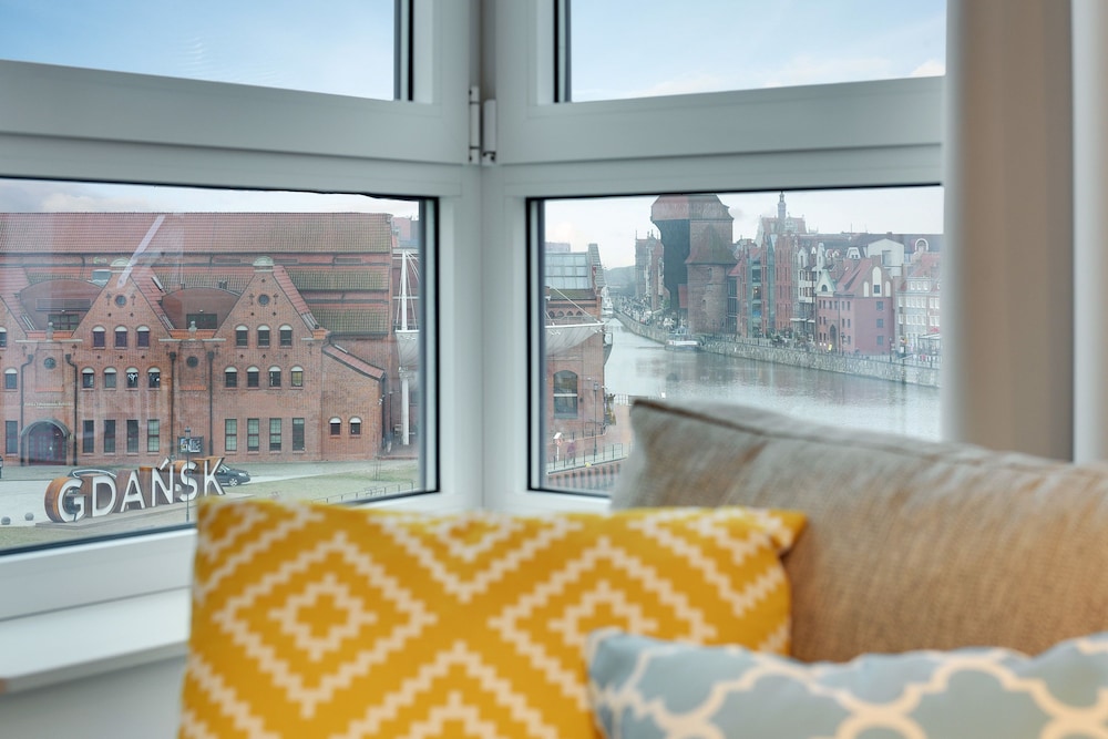 Deluxe Apartment, 2 Bedrooms, Kitchenette, River View photo 2