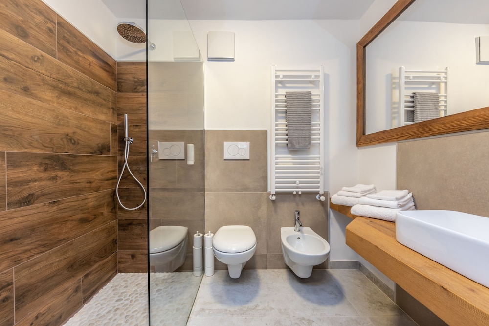 Superior Quadruple Room, Mountain View photo 2