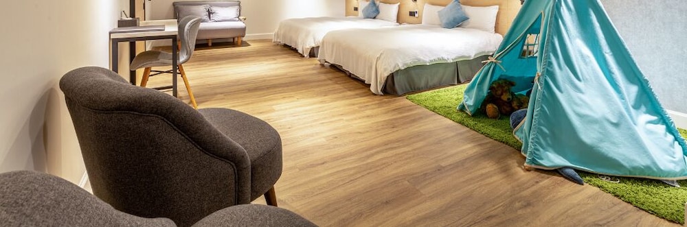 Business Quadruple Room photo 1