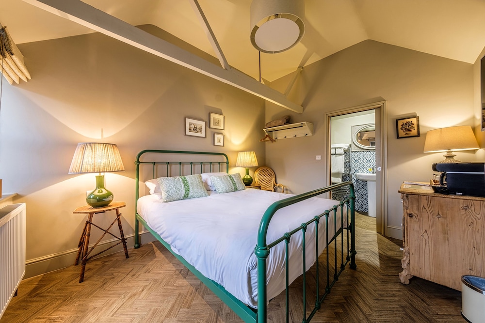 Basic Double Room, 1 Double Bed