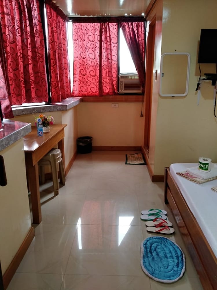 Deluxe Triple Room photo 2