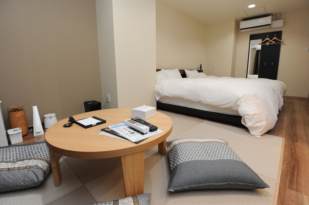 Japanese and Western Hybrid Room, Non Smoking - Photo 1