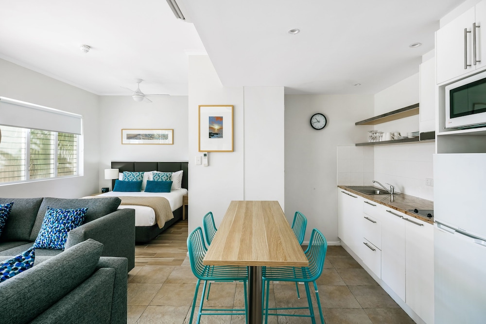 1 Bedroom Superior Studio photo 2