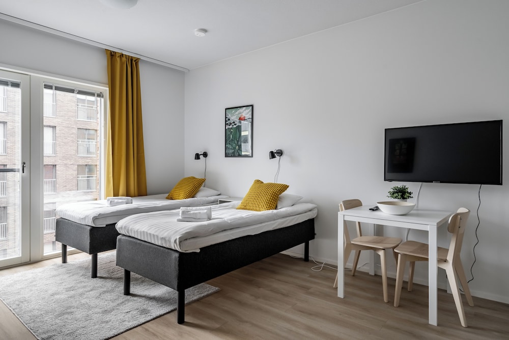 Standard Studio, Multiple Beds photo 3