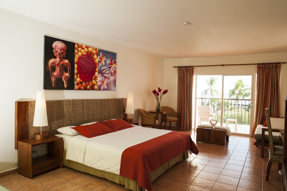 Standard 2 Double Beds - Photo 1