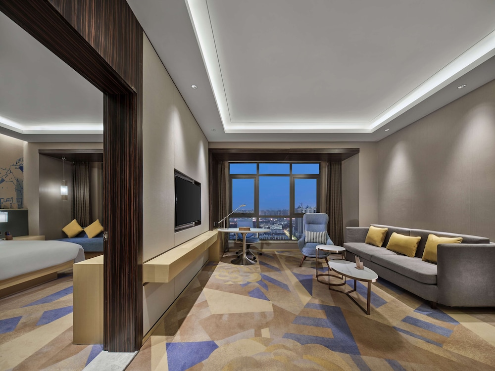 Deluxe Suite photo 1