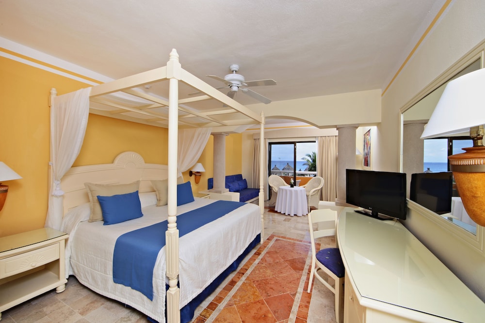 Junior Suite, Oceanfront (Superior)
