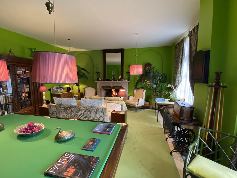 Romantic Suite, 1 Bedroom, Fireplace, Courtyard View - Ground Floor photo 2