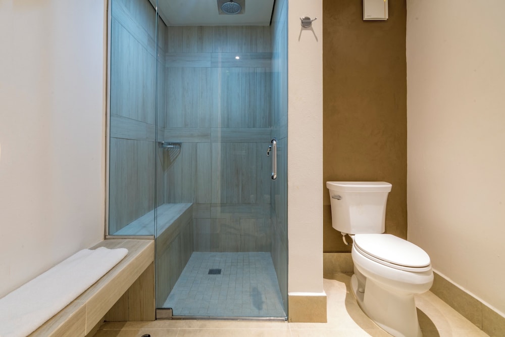 Executive Room, 2 Double Beds - Photo 4
