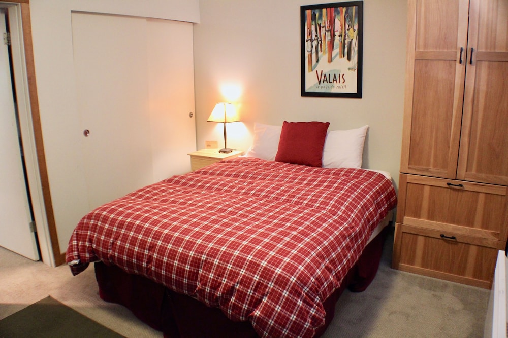 517 Preferred 1 Bedroom Unit photo 1